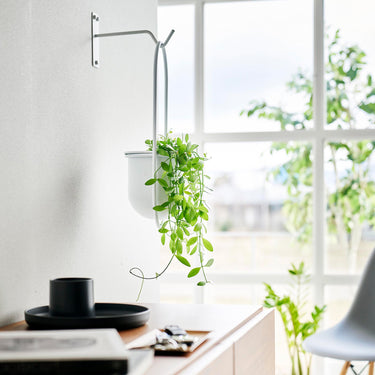 벽부착형 다용도 행잉걸이 타워