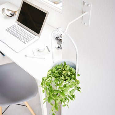 벽부착형 다용도 행잉걸이 타워